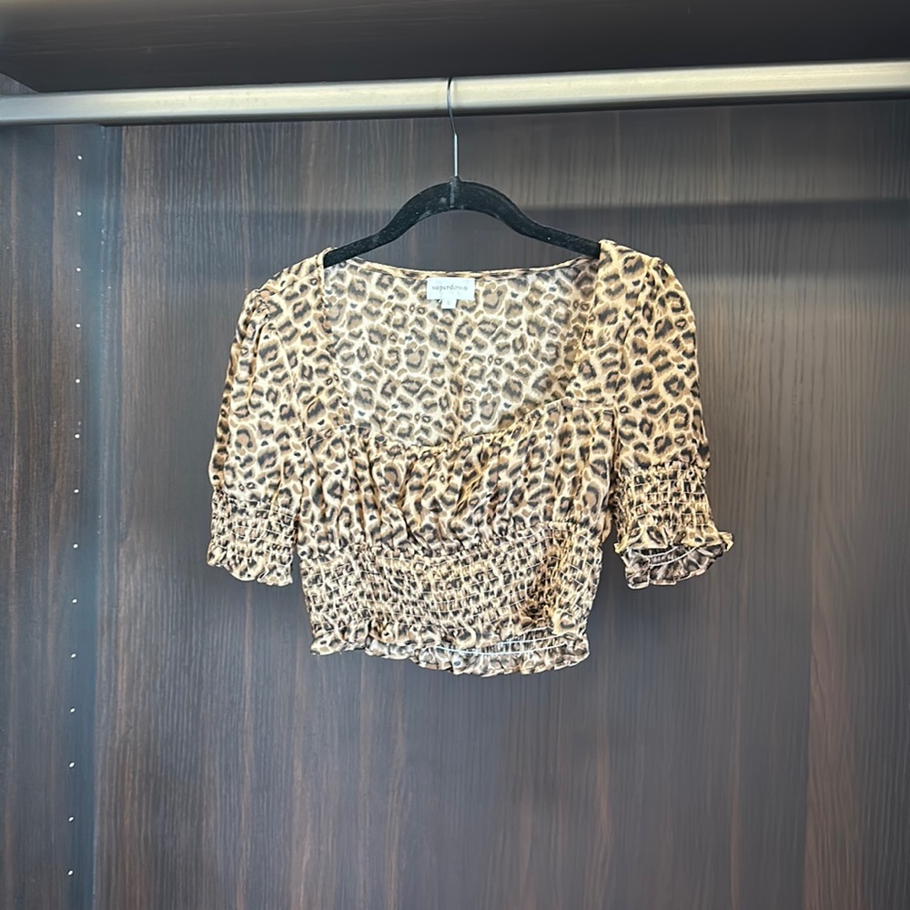 Super Down Leopard Crop Top Size Small